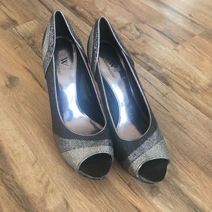 Worthington Women' Black Silver Gray Sparkle shoes